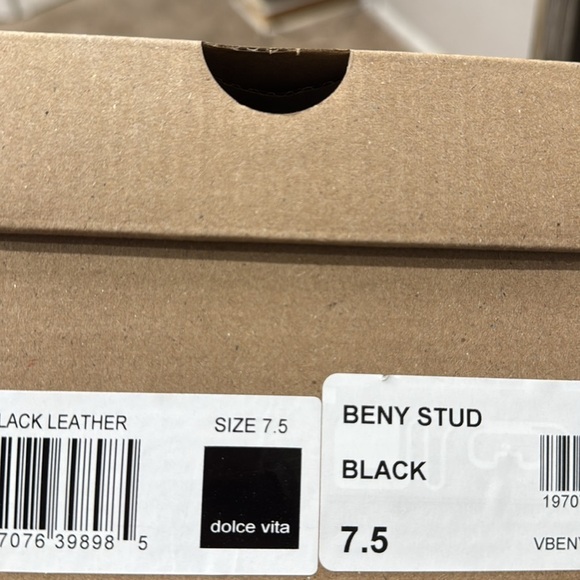 Dolce Vita Beny Stud Black Leather Loafers Size 7.5 - Picture 3 of 9